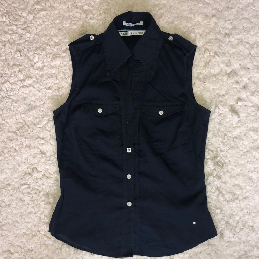 Tommy Hilfiger sleeveless shirt